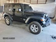 ✅ 2020 Jeep Wrangler Sport S • VIN: 1C4GJXAG1LW287253 • Лот: 86517875. Опубликован ранее на Copart с пробегом 43 590 миль. Бесплатный доступ к архиву аукционных продаж из США и подробный отчёт об истории автомобиля на DreamBid. Изображение 14.