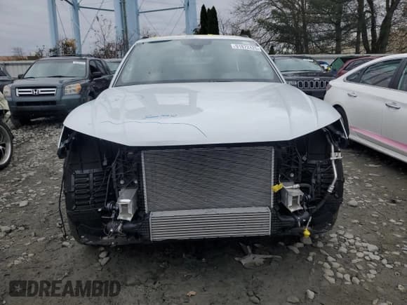 ✅ 2025 Audi Q5 S line Premium Plus • VIN: WA1EAAFY6S2053051 • Лот: 91872425. Опубликован ранее на Copart с пробегом 5 231 миль. Бесплатный доступ к архиву аукционных продаж из США и подробный отчёт об истории автомобиля на DreamBid. Изображение 5.