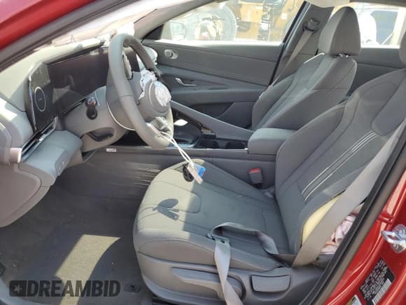 ✅ 2025 Hyundai Elantra SEL Convenience • VIN: KMHLS4DG1SU935959 • Лот: 70717685. Опубликован ранее на Copart с пробегом 2 184 миль. Бесплатный доступ к архиву аукционных продаж из США и подробный отчёт об истории автомобиля на DreamBid. Изображение 7.