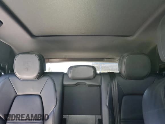 ✅ 2019 Porsche Cayenne S • VIN: WP1AB2AY3KDA63831 • Lot: 66172115. Wystawiony na Copart z przebiegiem 47 420 mil. Bezpłatny archiwum sprzedaży aukcyjnych z USA i szczegółowy raport historii pojazdu na DreamBid. Zdjęcie 10.