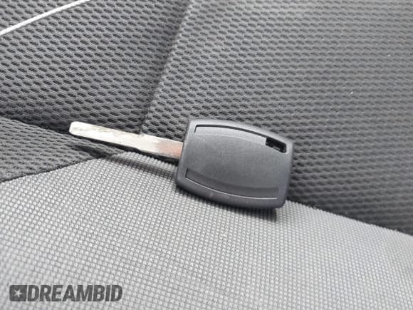 ✅ 2014 Ford Focus SE • VIN: 1FADP3K22EL162043 • Lot: 43547077. Wystawiony na IAAI z przebiegiem 223 281 mil. Bezpłatny archiwum sprzedaży aukcyjnych z USA i szczegółowy raport historii pojazdu na DreamBid. Zdjęcie 11.