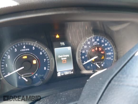 ✅ 2016 Toyota Sienna XLE • VIN: 5TDYK3DCXGS762035 • Lot: 41664706. Listed on IAAI with 109,415 mi. Free auction sales archive from the USA and detailed vehicle history report at DreamBid. Image 7.