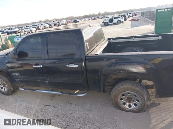 ✅ 2008 GMC Sierra 1500 SLE1 • VIN: 3GTEC13J28G288943 • Лот: 43809670. Опубликован ранее на IAAI с пробегом 307 321 миль. Бесплатный доступ к архиву аукционных продаж из США и подробный отчёт об истории автомобиля на DreamBid. Изображение 14.