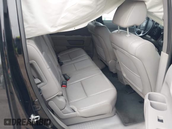 ✅ 2015 Honda Pilot EX-L • VIN: 5FNYF3H51FB031948 • Lot: 43634357. Listed on IAAI with 150,807 mi. Free auction sales archive from the USA and detailed vehicle history report at DreamBid. Image 8.