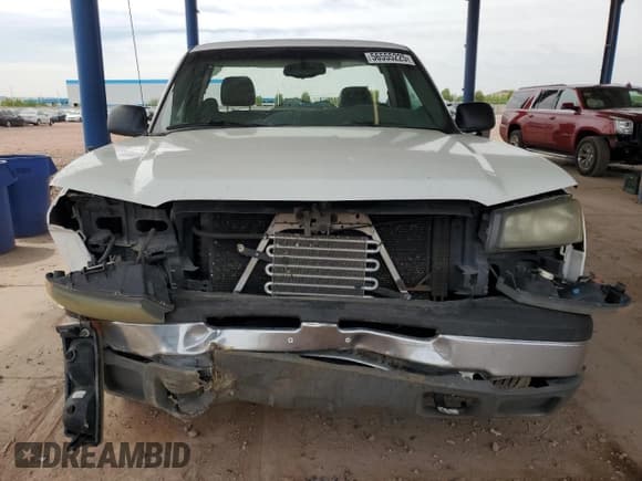 ✅ 2003 Chevrolet Silverado 1500 Work Truck • VIN: 1GCEC14ZX3Z254911 • Lot: 56555225. Wystawiony na Copart z przebiegiem 186 518 mil. Bezpłatny archiwum sprzedaży aukcyjnych z USA i szczegółowy raport historii pojazdu na DreamBid. Zdjęcie 5.