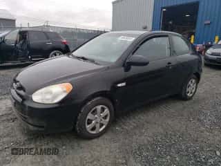 2009 Hyundai Accent L z VIN KMHCN35C09U136021, wystawiony jako Copart lot #60409544 z przebiegiem 150 022 mil mil oraz Czysty tytuł • Clean title. Historia ofert i sprzedaży dostępna na DreamBid. Obrazek 1.