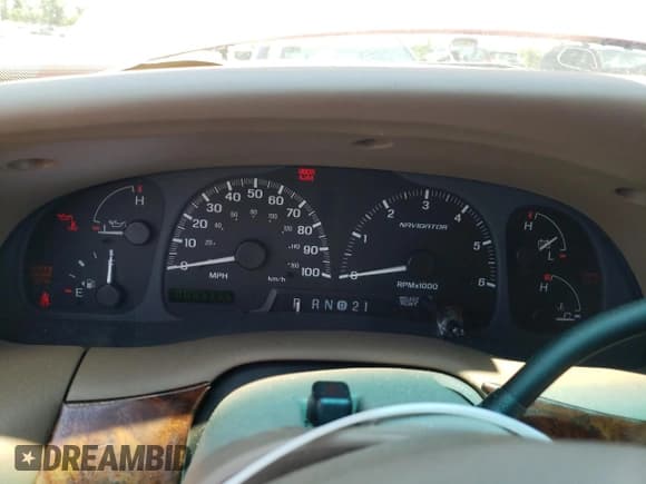 ✅ 2002 Lincoln Navigator • VIN: 5LMFU28R82LJ08969 • Лот: 62889284. Опубликован ранее на Copart с пробегом 86 533 миль. Бесплатный доступ к архиву аукционных продаж из США и подробный отчёт об истории автомобиля на DreamBid. Изображение 9.