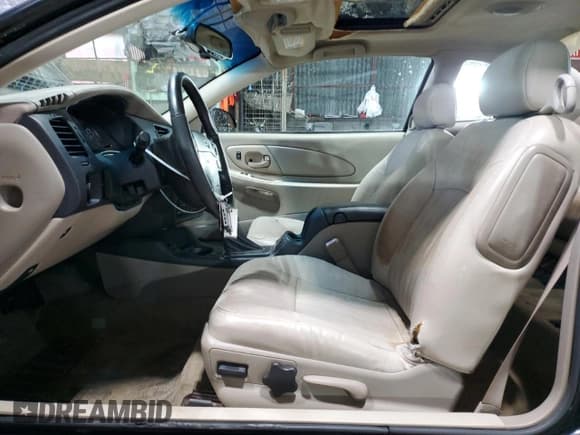 ✅ 2003 Chevrolet Monte Carlo SS • VIN: 2G1WX15K039222045 • Lot: 92409355. Wystawiony na Copart z przebiegiem 54 257 mil. Bezpłatny archiwum sprzedaży aukcyjnych z USA i szczegółowy raport historii pojazdu na DreamBid. Zdjęcie 7.