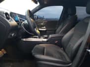 ✅ 2021 Mercedes-Benz GLB 250 • VIN: W1N4M4GB0MW129744 • Lot: 37269073. Wystawiony na Copart z przebiegiem 20 041 mil. Bezpłatny archiwum sprzedaży aukcyjnych z USA i szczegółowy raport historii pojazdu na DreamBid. Zdjęcie 7.