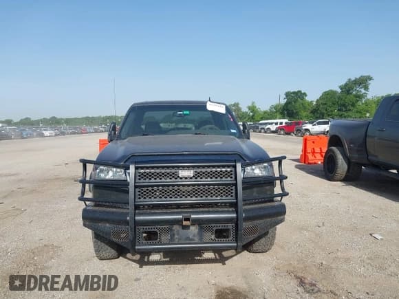 ✅ 2006 Chevrolet Silverado 2500HD LT1 • VIN: 1GCHK23U26F267735 • Lot: 42235416. Listed on IAAI with 256,224 mi. Free auction sales archive from the USA and detailed vehicle history report at DreamBid. Image 12.