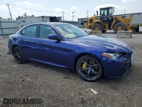 ✅ 2020 Alfa Romeo Giulia Ti Sport • VIN: ZARFANBN7L7625977 • Lot: 67711985. Wystawiony na Copart z przebiegiem 61 436 mil. Bezpłatny archiwum sprzedaży aukcyjnych z USA i szczegółowy raport historii pojazdu na DreamBid. Zdjęcie 4.