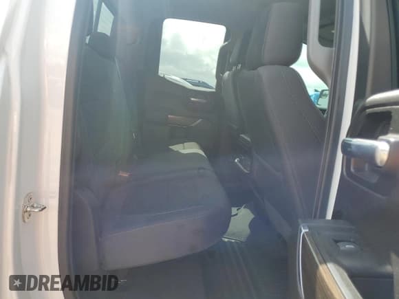 ✅ 2019 Chevrolet Silverado 1500 RST • VIN: 1GCRYEED0KZ296502 • Lot: 84063635. Wystawiony na Copart z przebiegiem 69 113 mil. Bezpłatny archiwum sprzedaży aukcyjnych z USA i szczegółowy raport historii pojazdu na DreamBid. Zdjęcie 10.