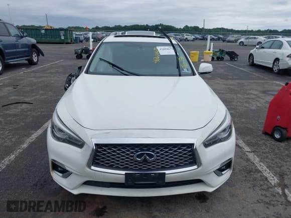 ✅ 2019 Infiniti Q50 Luxe • VIN: JN1EV7AP0KM519656 • Lot: 42604670. Wystawiony na IAAI z przebiegiem 118 126 mil. Bezpłatny archiwum sprzedaży aukcyjnych z USA i szczegółowy raport historii pojazdu na DreamBid. Zdjęcie 12.