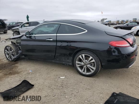 ✅ 2018 Mercedes-Benz C 300 • VIN: WDDWJ4KBXJF645188 • Lot: 59083355. Wystawiony na Copart z przebiegiem 63 333 mil. Bezpłatny archiwum sprzedaży aukcyjnych z USA i szczegółowy raport historii pojazdu na DreamBid. Zdjęcie 2.