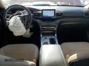 ✅ 2020 Ford Explorer Limited • VIN: 1FMSK8FH7LGB52749 • Lot: 86322305. Wystawiony na Copart z przebiegiem 73 744 mil. Bezpłatny archiwum sprzedaży aukcyjnych z USA i szczegółowy raport historii pojazdu na DreamBid. Zdjęcie 8.