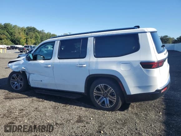 ✅ 2025 Jeep Wagoneer Series II • VIN: 1C4SJVBP9SS513879 • Lot: 71863185. Listed on Copart with 2,825 mi. Free auction sales archive from the USA and detailed vehicle history report at DreamBid. Image 2.