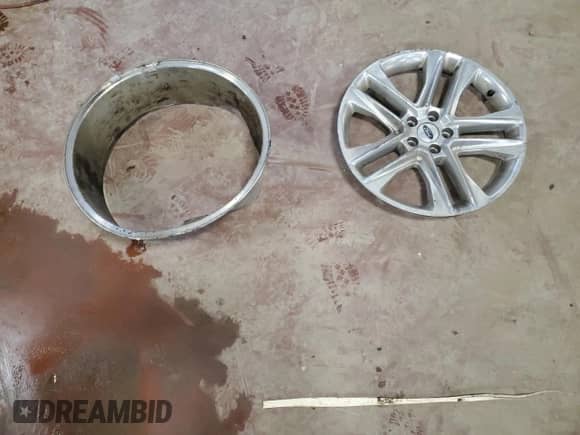 2017 Ford Explorer Limited with VIN 1FM5K8F88HGC58969, listed as a Copart auction lot 49618805 with 68,457 mi miles and Clean title. Bid and sale history available at DreamBid. Image 13.