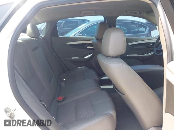 ✅ 2018 Chevrolet Impala LS • VIN: 1G11X5S34JU139233 • Лот: 42129522. Опубликован ранее на IAAI с пробегом 134 223 миль. Бесплатный доступ к архиву аукционных продаж из США и подробный отчёт об истории автомобиля на DreamBid. Изображение 8.