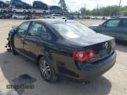 ✅ 2010 Volkswagen Jetta Limited Edition • VIN: 3VWAZ7AJ7AM078474 • Lot: 41945264. Wystawiony na IAAI z przebiegiem 161 362 mil. Bezpłatny archiwum sprzedaży aukcyjnych z USA i szczegółowy raport historii pojazdu na DreamBid. Zdjęcie 3.