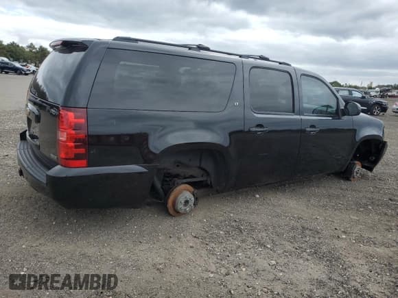 ✅ 2011 Chevrolet Suburban LT • VIN: 1GNSKJE35BR235818 • Lot: 66523984. Wystawiony na Copart z przebiegiem 120 574 mil. Bezpłatny archiwum sprzedaży aukcyjnych z USA i szczegółowy raport historii pojazdu na DreamBid. Zdjęcie 3.