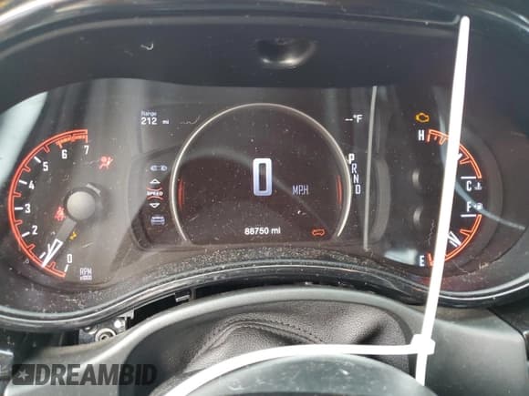 ✅ 2021 Dodge Durango R/T • VIN: 1C4SDJCT0MC555544 • Lot: 70867355. Wystawiony na Copart z przebiegiem 88 750 mil. Bezpłatny archiwum sprzedaży aukcyjnych z USA i szczegółowy raport historii pojazdu na DreamBid. Zdjęcie 9.