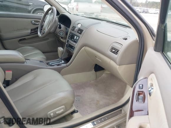 ✅ 2001 Infiniti I30 Luxury • VIN: JNKCA31A31T000348 • Lot: 41948369. Listed on IAAI with 181,394 mi. Free auction sales archive from the USA and detailed vehicle history report at DreamBid. Image 5.