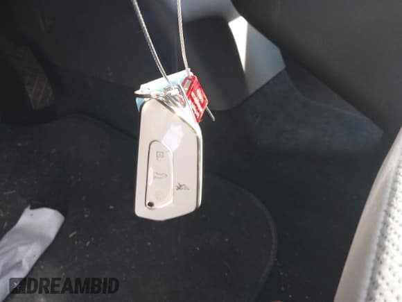 ✅ 2023 Volkswagen ID.4 Pro S • VIN: 1V2FMPE85PC004770 • Лот: 41300227. Опубликован ранее на IAAI с пробегом 27 890 миль. Бесплатный доступ к архиву аукционных продаж из США и подробный отчёт об истории автомобиля на DreamBid. Изображение 11.