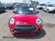 ✅ 2017 MINI Convertible Cooper S • VIN: WMWWG9C53H3C22950 • Lot: 42297714. Wystawiony na IAAI z przebiegiem 22 613 mil. Bezpłatny archiwum sprzedaży aukcyjnych z USA i szczegółowy raport historii pojazdu na DreamBid. Zdjęcie 12.