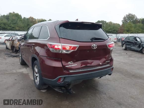 ✅ 2014 Toyota Highlander XLE • VIN: 5TDJKRFH9ES030182 • Lot: 43454978. Listed on IAAI with 193,365 mi. Free auction sales archive from the USA and detailed vehicle history report at DreamBid. Image 6.