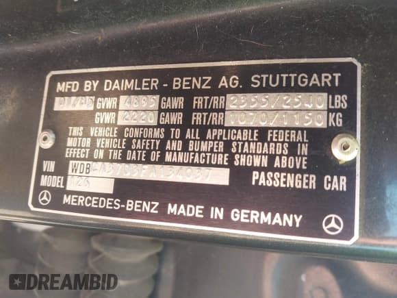 ✅ 1985 Mercedes-Benz 500 SEL • VIN: WDBCA37D3FA134037 • Lot: 42855243. Listed on IAAI with 211,412 mi. Free auction sales archive from the USA and detailed vehicle history report at DreamBid. Image 9.