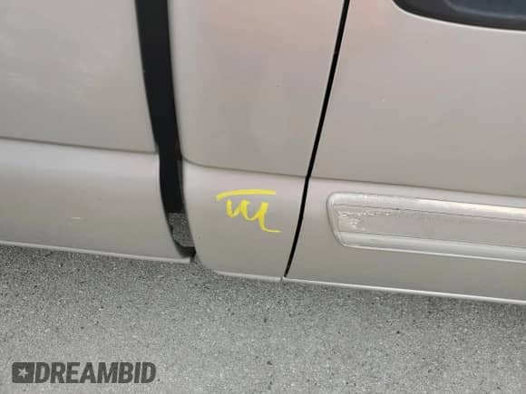 2004 Chevrolet Silverado 1500 LS z VIN 1GCEC14V04Z255175, wystawiony jako Copart lot #77254964 z przebiegiem Nie podano mil oraz Szkoda całkowita • Salvage title. Historia ofert i sprzedaży dostępna na DreamBid. Obrazek 12.