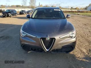 ✅ 2021 Alfa Romeo Stelvio Ti • VIN: ZASPAKBN5M7D17826 • Lot: 86340225. Wystawiony na Copart z przebiegiem 97 479 mil. Bezpłatny archiwum sprzedaży aukcyjnych z USA i szczegółowy raport historii pojazdu na DreamBid. Zdjęcie 5.