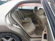 ✅ 2004 Honda Accord EX • VIN: 1HGCM56844A008888 • Lot: 43649121. Wystawiony na IAAI z przebiegiem 180 605 mil. Bezpłatny archiwum sprzedaży aukcyjnych z USA i szczegółowy raport historii pojazdu na DreamBid. Zdjęcie 8.