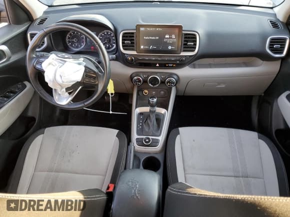 ✅ 2021 Hyundai Venue SEL • VIN: KMHRC8A37MU072622 • Lot: 41916565. Listed on Copart with 42,024 mi. Free auction sales archive from the USA and detailed vehicle history report at DreamBid. Image 8.