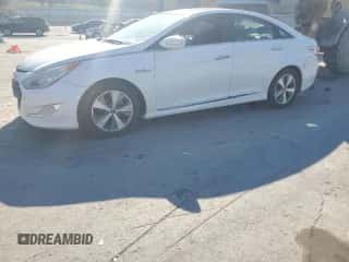 2011 Hyundai Sonata Hybrid с VIN KMHEC4A45BA007458, выставлен на аукционе Copart как лот 84898275 с пробегом 200 832 миль миль и Чистый • Clean title. История ставок и продаж доступна на DreamBid. Изображение 1.