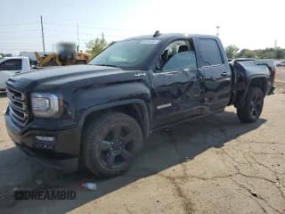 ✅ 2017 GMC Sierra 1500 • VIN: 1GTV2LEC8HZ103856 • Лот: 81254525. Опубликован ранее на Copart с пробегом 99 716 миль. Бесплатный доступ к архиву аукционных продаж из США и подробный отчёт об истории автомобиля на DreamBid. Изображение 1.