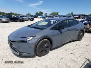 2024 Toyota Prius SE with VIN JTDACACU3R3039743, listed as a Copart auction lot 80198635 with 8,600 mi miles and Salvage title. Bid and sale history available at DreamBid. Image 1.