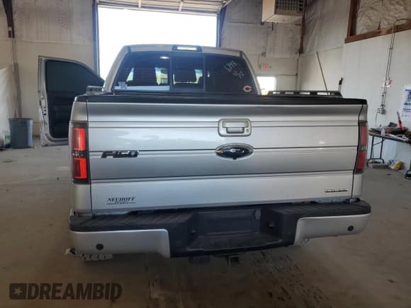 ✅ 2012 Ford F-150 FX4 • VIN: 1FTFW1EF2CKE06298 • Lot: 81956025. Wystawiony na Copart z przebiegiem 208 694 mil. Bezpłatny archiwum sprzedaży aukcyjnych z USA i szczegółowy raport historii pojazdu na DreamBid. Zdjęcie 6.