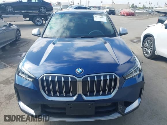 ✅ 2024 BMW X1 xDrive28i • VIN: WBX73EF06R5Z79567 • Lot: 43170896. Listed on IAAI with 3,344 mi. Free auction sales archive from the USA and detailed vehicle history report at DreamBid. Image 12.