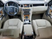 ✅ 2015 Land Rover LR4 Lux • VIN: SALAK2V61FA741616 • Лот: 86596155. Опубликован ранее на Copart с пробегом 119 947 миль. Бесплатный доступ к архиву аукционных продаж из США и подробный отчёт об истории автомобиля на DreamBid. Изображение 8.