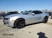 ✅ 2011 Chevrolet Camaro 2LT • VIN: 2G1FC1ED5B9122292 • Lot: 90781545. Listed on Copart with 121,469 mi. Free auction sales archive from the USA and detailed vehicle history report at DreamBid. Image 1.