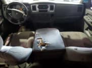 ✅ 2007 Dodge 2500 SLT • VIN: 3D7KS29A37G771137 • Лот: 66001915. Опубликован ранее на Copart с пробегом 275 522 миль. Бесплатный доступ к архиву аукционных продаж из США и подробный отчёт об истории автомобиля на DreamBid. Изображение 8.