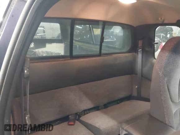 1998 Dodge Dakota SLT with VIN 1B7GL22Y6WS625035, listed as a IAAI auction lot 43223662 with 147,468 mi miles and . Bid and sale history available at DreamBid. Image 8.