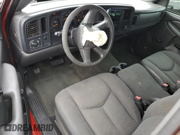 ✅ 2003 Chevrolet Silverado 1500 Work Truck • VIN: 2GCEC19X831273814 • Lot: 92317875. Listed on Copart with 157,542 mi. Free auction sales archive from the USA and detailed vehicle history report at DreamBid. Image 8.