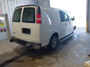 ✅ 2022 Chevrolet Express Cargo • VIN: 1GCWGAFP6N1154973 • Lot: 43357289. Wystawiony na IAAI z przebiegiem 39 106 mil. Bezpłatny archiwum sprzedaży aukcyjnych z USA i szczegółowy raport historii pojazdu na DreamBid. Zdjęcie 4.