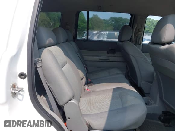✅ 2007 Dodge Durango SXT • VIN: 1D8HB38P57F568317 • Lot: 42395468. Listed on IAAI with 236,924 mi. Free auction sales archive from the USA and detailed vehicle history report at DreamBid. Image 8.