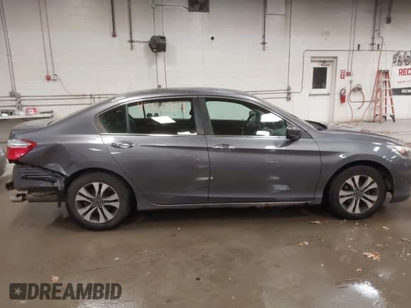 ✅ 2015 Honda Accord LX • VIN: 1HGCR2F3XFA255663 • Lot: 43420964. Wystawiony na IAAI z przebiegiem 216 490 mil. Bezpłatny archiwum sprzedaży aukcyjnych z USA i szczegółowy raport historii pojazdu na DreamBid. Zdjęcie 6.