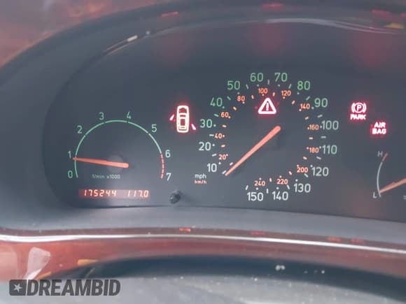 ✅ 2000 Saab 9-5 • VIN: YS3ED45E9Y3049755 • Лот: 41573179. Опубликован ранее на IAAI с пробегом 175 244 миль. Бесплатный доступ к архиву аукционных продаж из США и подробный отчёт об истории автомобиля на DreamBid. Изображение 7.