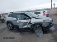 ✅ 2014 Jeep Cherokee Trailhawk • VIN: 1C4PJMBS3EW256042 • Lot: 41806927. Wystawiony na IAAI z przebiegiem 100 840 mil. Bezpłatny archiwum sprzedaży aukcyjnych z USA i szczegółowy raport historii pojazdu na DreamBid. Zdjęcie 12.