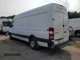✅ 2010 Freightliner Sprinter • VIN: WDYPE8CC9A5453031 • Лот: 67981854. Опубликован ранее на Copart с пробегом 134 144 миль. Бесплатный доступ к архиву аукционных продаж из США и подробный отчёт об истории автомобиля на DreamBid. Изображение 2.
